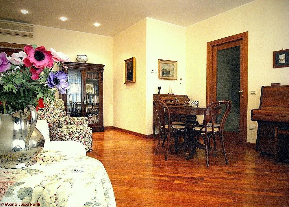 B&B Crispi Trieste Rom bilde